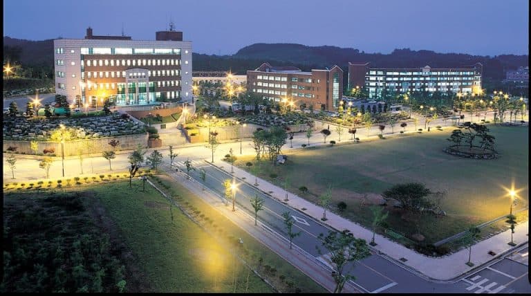 Howon University